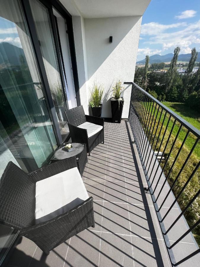 Urban Vista Apartment Lipótszentmiklós Kültér fotó